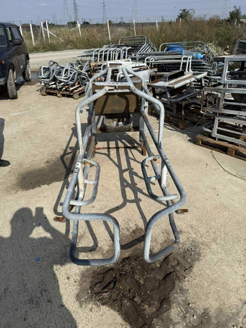 Cene i oglasi na pijacama